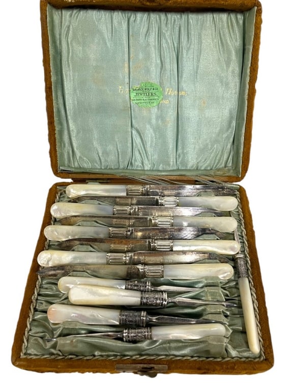 HARRISON BROS. MOTHER OF PEARL HANDLED KNIFE SET (1 of 9)