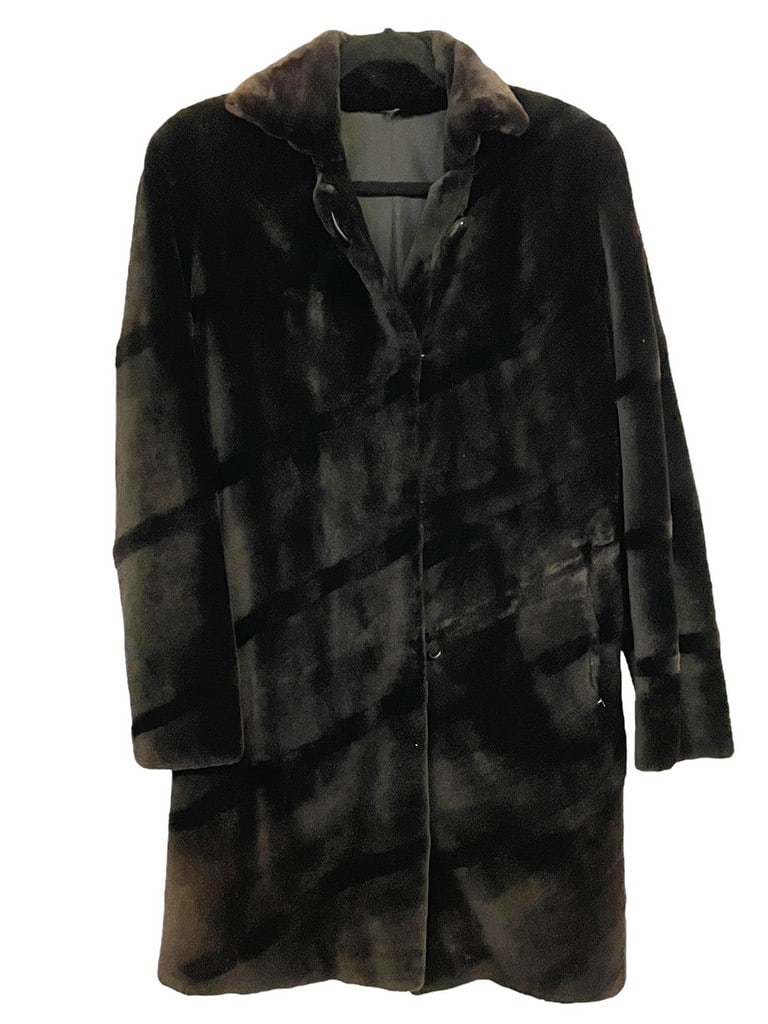BROWN FAUX FUR WOMEN'S COAT (1 of 7)
