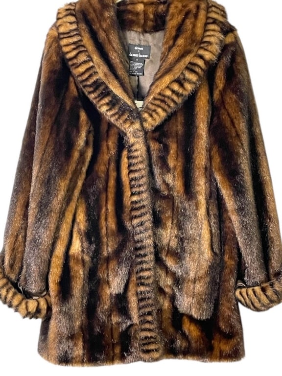 NWT! DENNIS BY DENNIS BASSO FAUX FUR COAT SZ M (1 of 6)