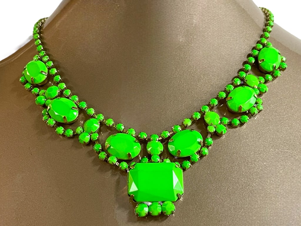 ADIA KIBUR GREEN STATEMENT NECKLACE NWT $88 (1 of 5)