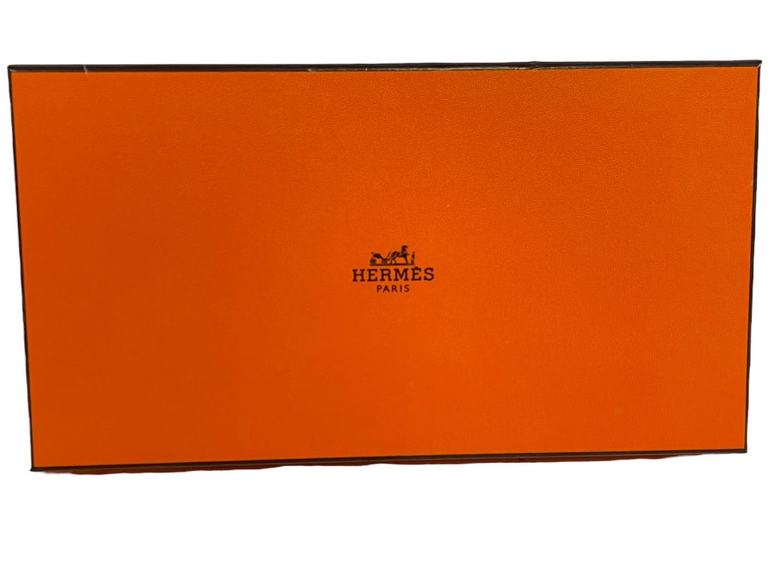 AUTHENTIC HERMES SCARF GIFT BOX .5 X 9 X 5" (1 of 5)