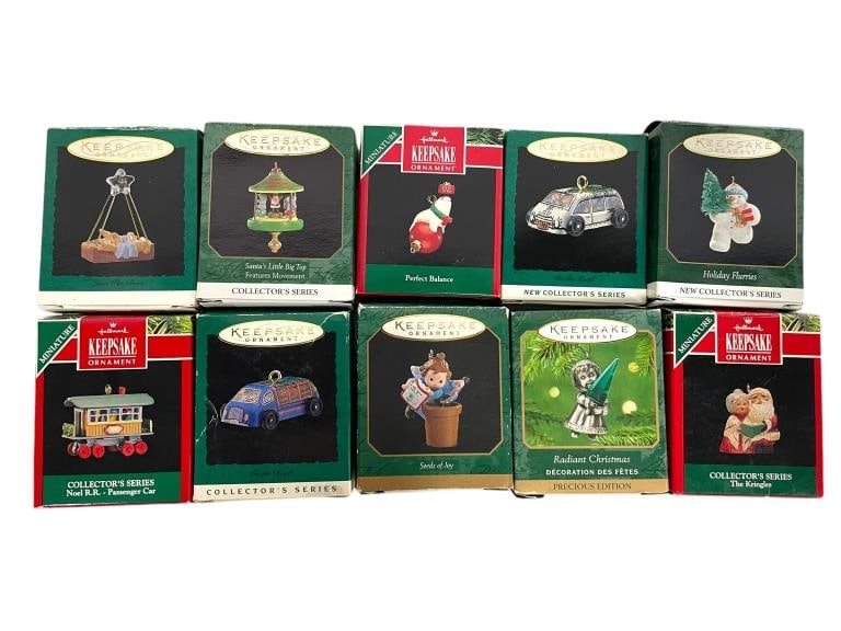 NIB HALLMARK KEEPSAKE MINI ORNAMENTS 10 PIECES (1 of 3)