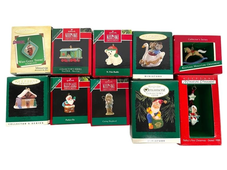NIB HALLMARK KEEPSAKE MINI ORNAMENTS 10 PIECES (1 of 3)