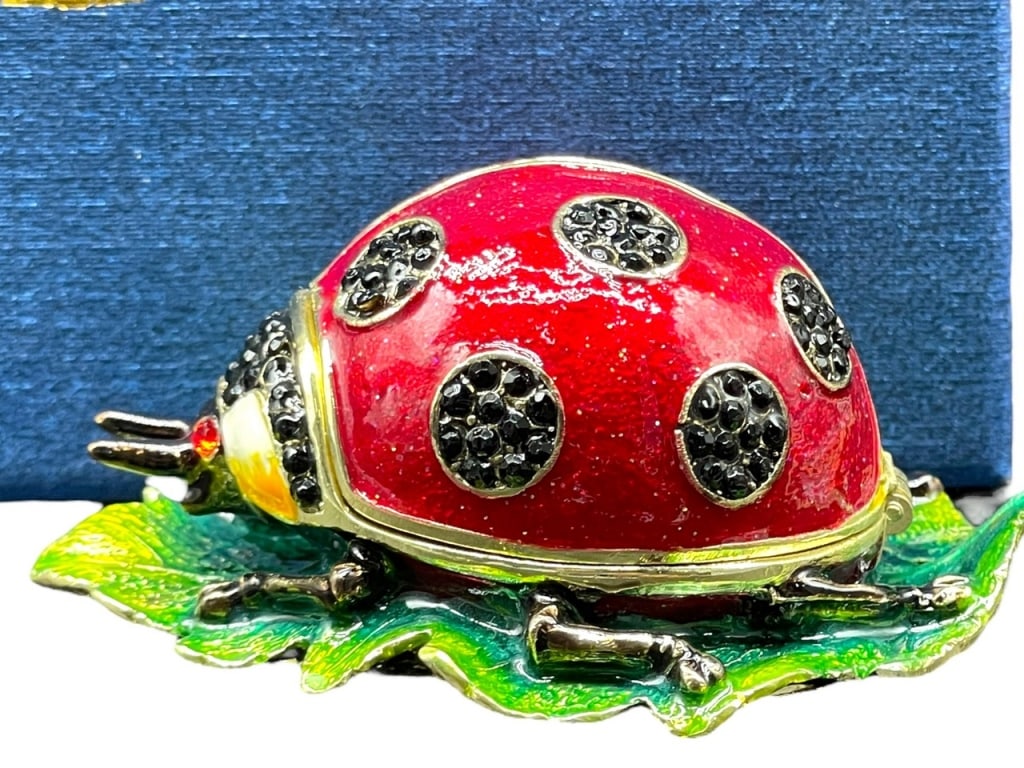 JEWELED ENAMEL LADYBUG TRINKET BOX: NEW IN BOX JAY STRONGWATER STYLE LADYBUG TRINKET BOX -NEW IN BOX -DP121124 -DP121124