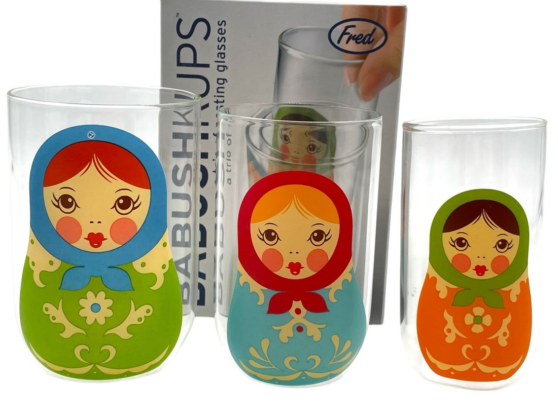 NEW! BABUSHKUPS TRIO OF NESTING CUPS: NEW! BABUSHKUPS TRIO OF NESTING CUPS -NEW! -SET OF THREE NESTING CUPS -BETWEEN 4"-4.5" TALL -1 OF 3 -JA 120924 ***Please note that due to limited storage space, all items must be picked up within 14 d