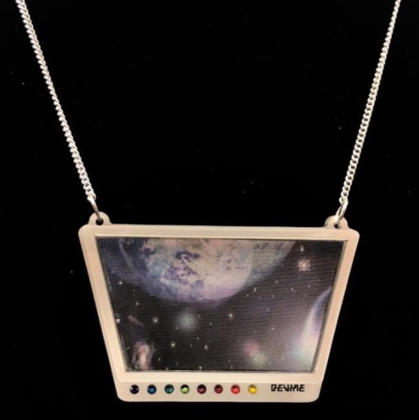 NEW TATTY DEVINE HOLOGRAPHIC NECKLACE $128 (1 of 5)