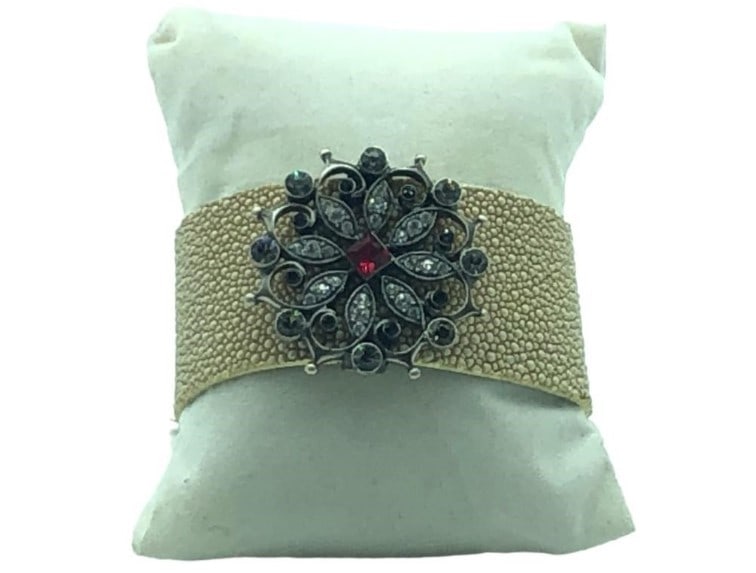 NEW XOVO SWAROVSKI BELT BRACELET $105: NEW XOVO SWAROVSKI BELT BRACELET $105 - TEXTURED BEADED BAND - SILVER AND SWAROVSKI CRYSTAL BUCKLE - GF 11/8/23 KK 102