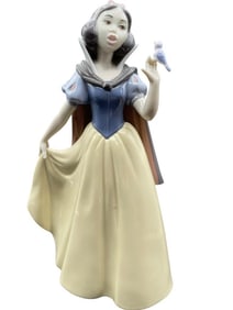 LLADRO PORCELAIN SNOW WHITE FIGURINE W BOX 9.25"