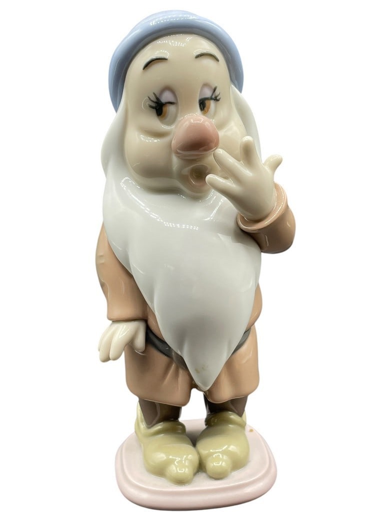LLADRO SLEEPY DISNEY SNOW WHITE FIGURINE 6" (1 of 6)