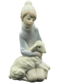 LLADRO FIGURINE "SHEPHERD BOY WITH LAMB" #4676