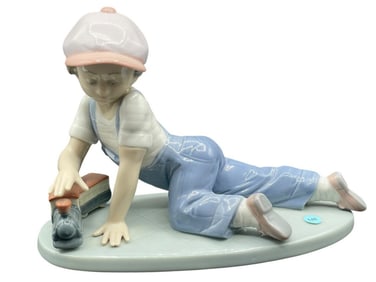 LLADRO ALL ABOARD PORCELAIN BOY WITH TRAIN FIGURE