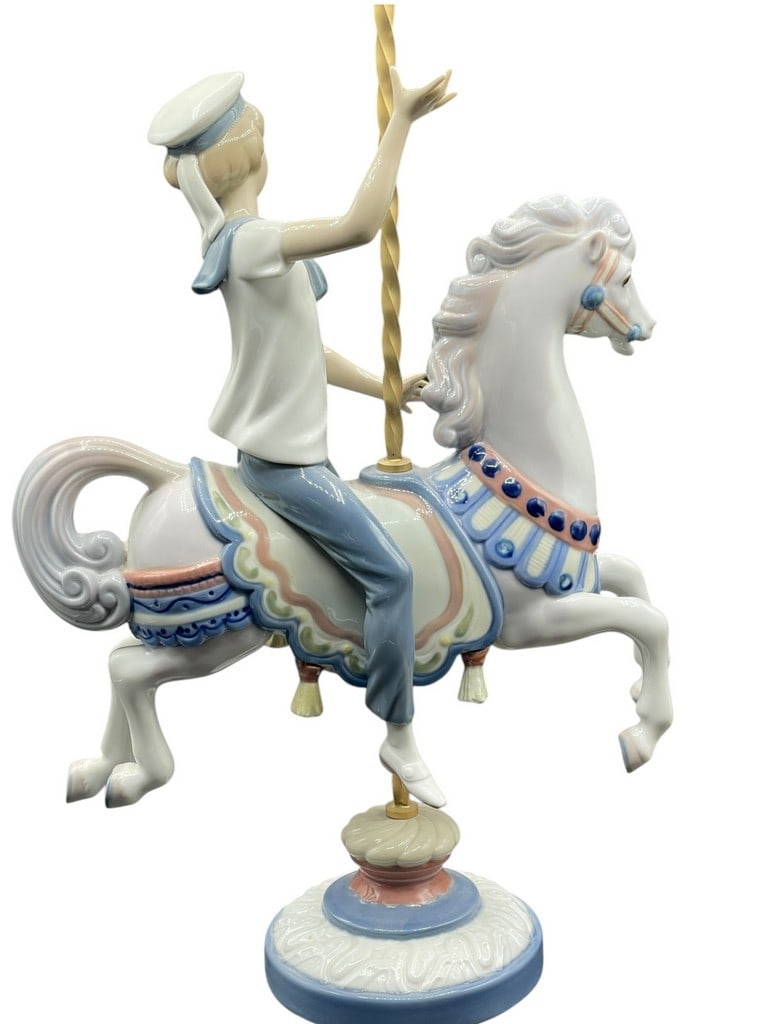 LLADRO BOY ON CAROUSEL PORCELAIN FIGURINE 15" (1 of 7)