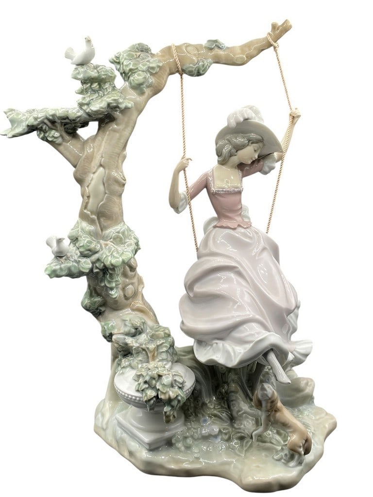 LLADRO GIRL ON SWING PORCELAIN FIGURINE 15.5" (1 of 6)