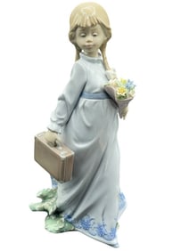 LLADRO SCHOOL DAYS PORCELAIN FIGURINE 8"