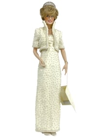 FRANKLIN MINT DIANA PRINCESS OF WALES DOLL 17"