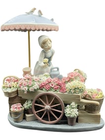 LLADRO FLOWERS OF THE SEASON PORCELAIN FIGURE 11"
