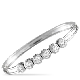 18K WHITE GOLD SIX DIAMOND BANGLE BRACELET