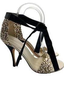 GUCCI FRONT TIE HEELS LOGO BIT PRINT SANDALS 6.5B