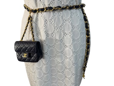 RARE VINTAGE CHANEL LEATHER BELT WITH MINI BAG