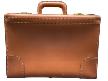 VINTAGE MADE IN USA BROWN LEATHER BRIEFCASE