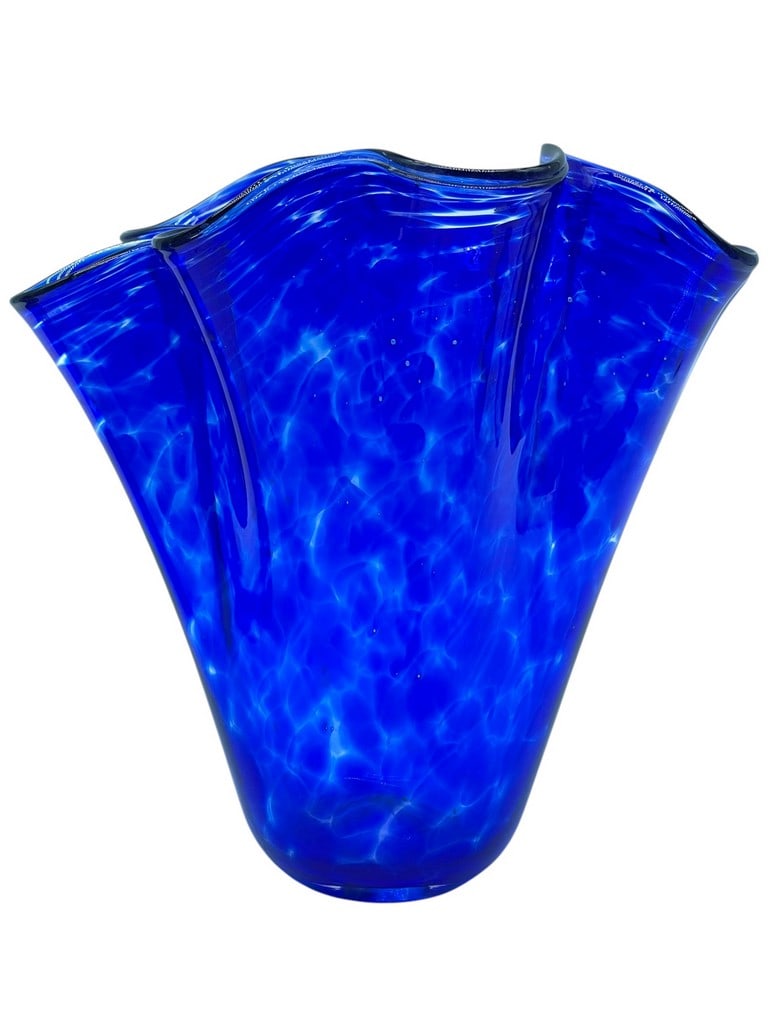 COBALT BLUE RUFFLED EDGE HANDKERCHIEF VASE 10.5": MURANO STYLE COBALT BLUE RUFFLED EDGE HANDKERCHIEF VASE -10.5" APPRX -VERY GOOD PRE OWNED CONDITION -DP123124 ***Please note that due to limited storage space, all items must be picked up within 14 da