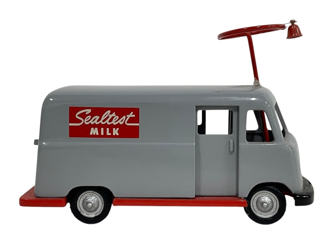 HALLMARK KIDDIE CAR CLASSICS SEALTEST MILK TRUCK: HALLMARK KIDDIE CAR CLASSICS 1960'S SEALTEST MILK TRUCK SIDEWALK CRUISER -4" -VERY GOOD PRE OWNED CONDITION -DP123124 -***Please note that due to limited storage space, all items must be picked up wit