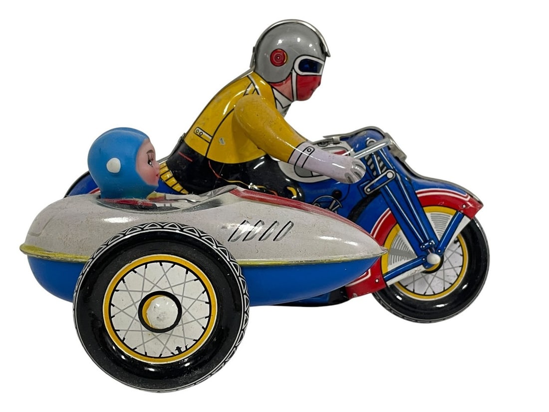 VINTAGE TIN TOY MOTORCYCLE W SIDECAR 7": VINTAGE WIND-UP TIN TOY MOTORCYCLE WITH CO-DRIVER AND KEY -VERY GOOD PRE OWNED CONDITION -DP123124