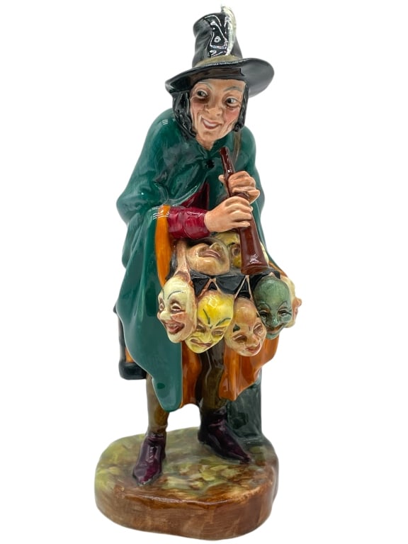 ROYAL DOULTON "THE MASK SELLER" FIGURINE HN 2103: ROYAL DOULTON "THE MASK SELLER" FIGURINE HN 2103 8.5" -VERY GOOD PRE OWNED CONDITION -APPROX 8.5" TALL -MADE IN ENGLAND -HN 2103 -JA 123124 #13 ***Please note that due to limited storage space, all it