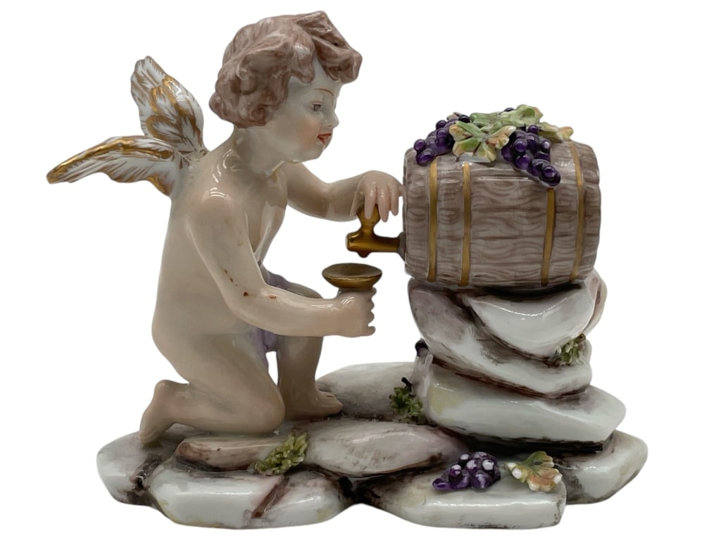 MEISSEN PORCELAIN ANGEL FIGURINE 3.5": MEISSEN PORCELAIN ANGEL FIGURINE 3.5" -GOOD PRE OWNED CONDITION, SOME REPAIRS TO WING AND NECK -APPROX 3.5" X 4.5" -JA 010325 #16 ***Please note that due to limited storage space, all items must be pi