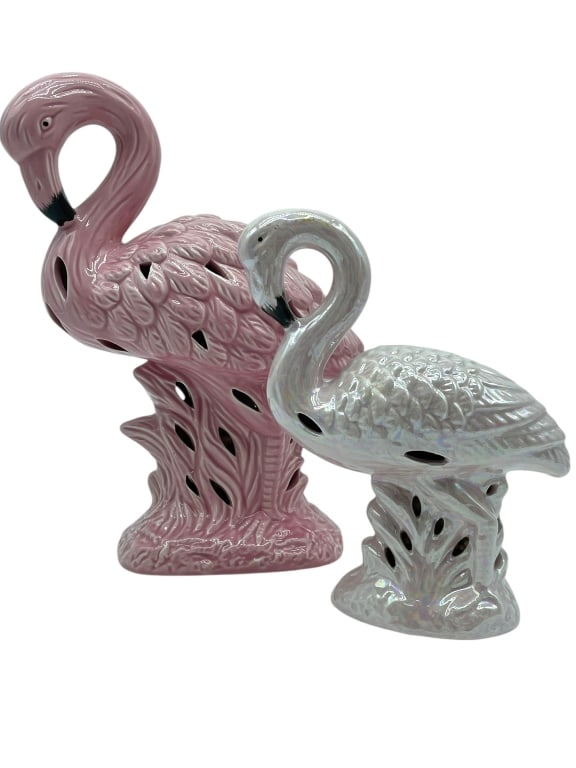 PAIR OF FLAMINGO POTPOURRI SACHET HOLDERS 10": PAIR OF FLAMINGO POTPOURRI SACHET HOLDERS -10" TALLEST -VERY GOOD PRE OWNED CONDITION -DP1625 -***Please note that due to limited storage space, all items must be picked up within 14 days of the aucti