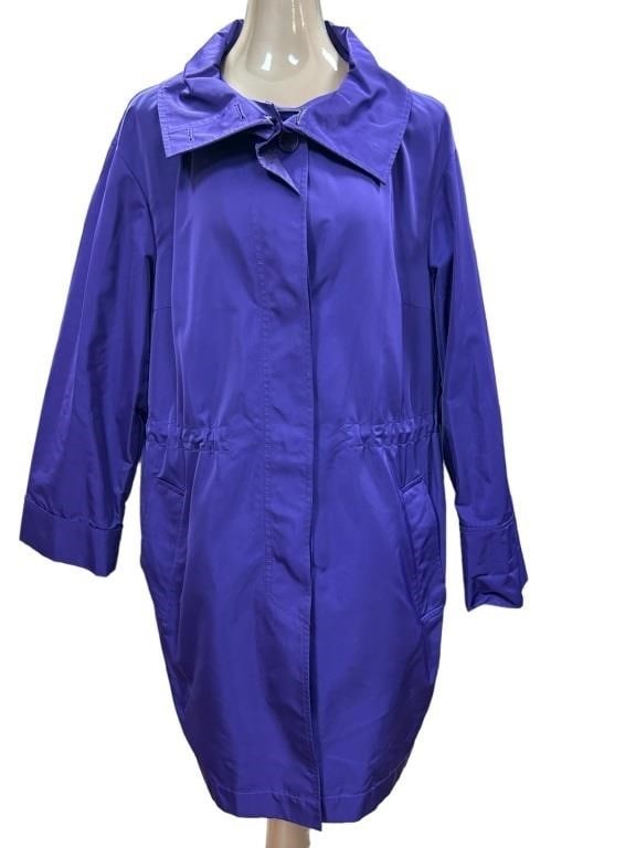 AKRIS HOODED DRAWSTRING RAIN COAT SZ 14: AKRIS HOODED DRAWSTRING WAIST JACKET RAIN COAT -ITEM CONDITION VERY GOOD -SIZE 14 -MATERIAL 100% POLYESTER -MA071024
