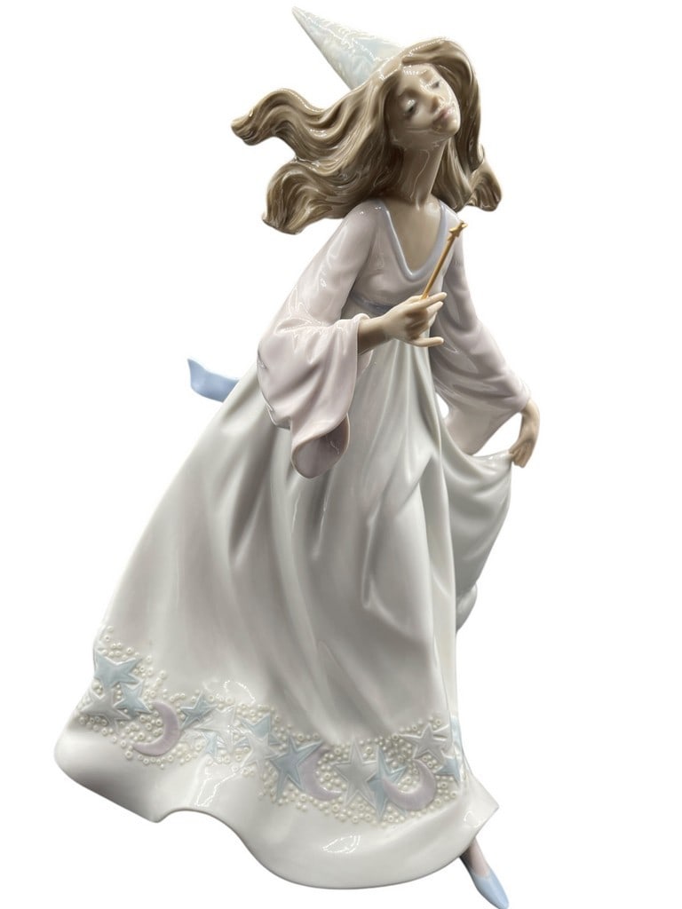 LLADRO FAIRY GODMOTHER COLLECTIBLE FIGURINE #05791 (1 of 6)