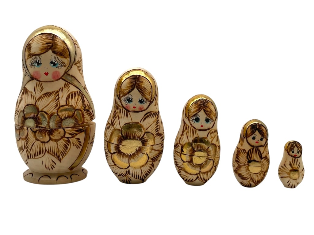5 PIECE WOODEN NESTING DOLLS 6.5" (1 of 5)
