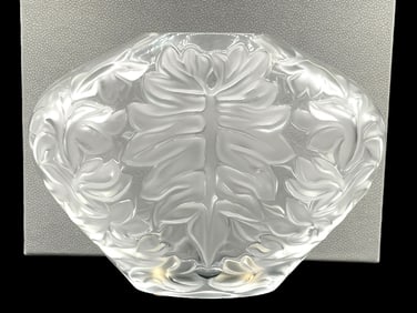 LALIQUE FRANCE FROSTED CRYSTAL MAHE CLAIR VASE 8"