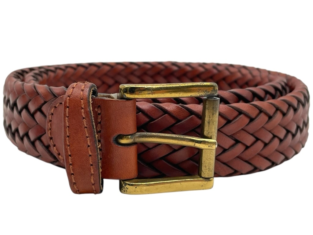 BROWN LEATHER BRAIDED BELT: BROWN LEATHER BRAIDED BELT -VERY GOOD PRE OWNED CONDITION -MEASURES 37", TAG SAYS 32" -JA 012725 --- Please note that due to limited storage space, all items must be picked up within 14 days of 