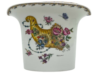 VINTAGE HUTSCHENREUTHER GERMANY PORCELAIN VASE 9"