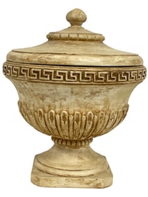 CASA DECORA LIDDERN URN PLANTER 16"