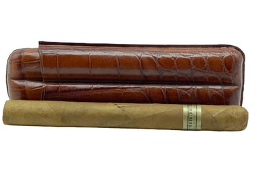 ALLIGATOR LEATHER CIGAR CASE W CIGAR