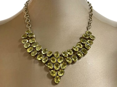 STERLING SILVER AND GREEN GEMSTONE NECKLACE