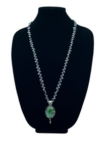 STERLING SILVER GREEN AGATE PENDANT W BLACK PEARL