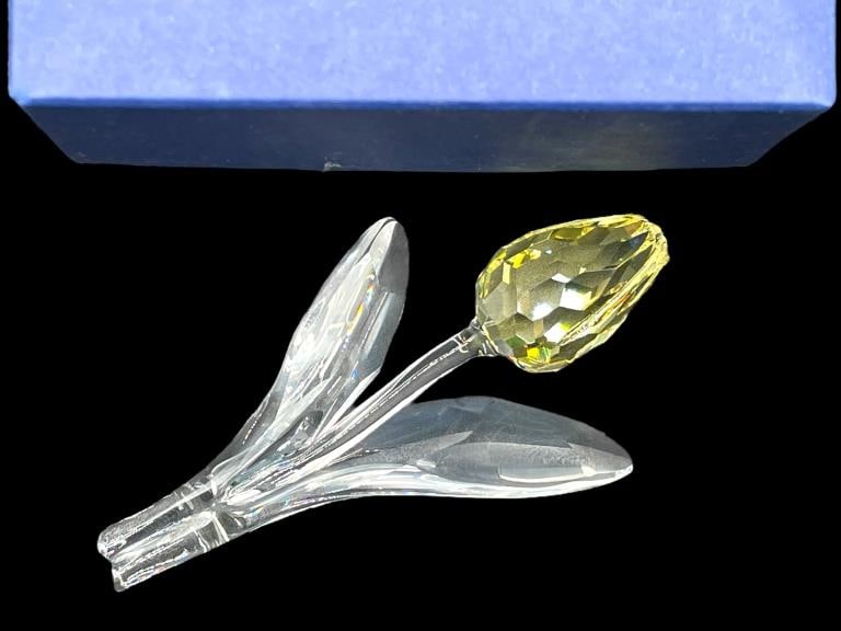 NEW! SWAROVSKI CRYSTAL YELLOW TULIP 3.5": NEW! SWAROVSKI CRYSTAL YELLOW TULIP 3.5" -NEW! NIB -APPROX 3.5" -JA 020725