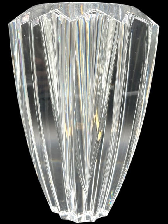 ORREFORS SWEDEN ZODIAC CRYSTAL VASE 8": ORREFORS SWEDEN ZODIAC CRYSTAL VASE 8" -VERY GOOD PRE OWNED CONDITION -APPROX 8" -JA 021325 ***Please note that due to limited storage space, all items must be picked up within 14 days of the auction�