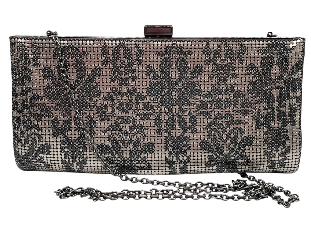 VINTAGE WHITING & DAVIS BLACK AND SILVER BAG (1 of 7)