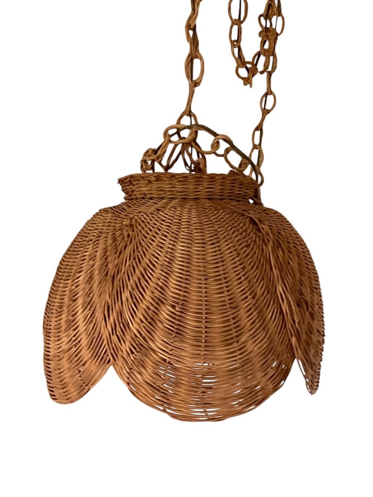 VINTAGE 1970'S RATTAN WICKER HANGING TULIP LAMP (1 of 7)