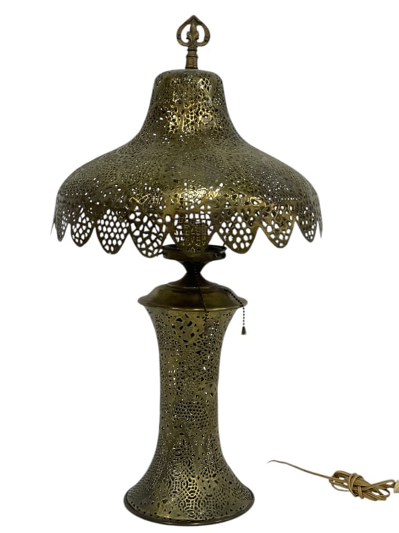 MOROCCAN PIERCED BRASS TABLE LAMP 24" (1 of 8)