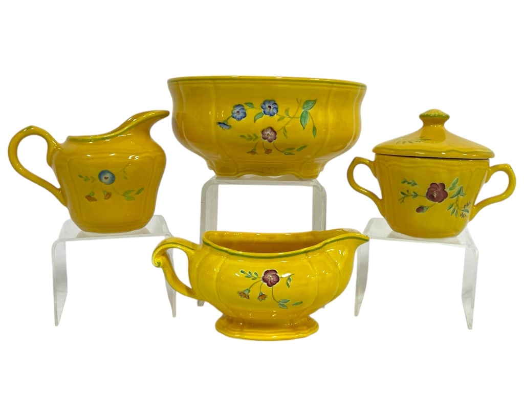 LONGCHAMP MARSEILLES FRANCE YELLOW SERVING PIECES (1 of 18)