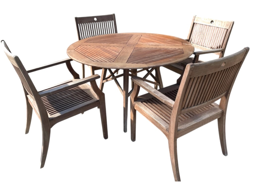 MODERN TEAK WOOD ROUND TABLE AND 4 CHAIRS 47"D (1 of 7)