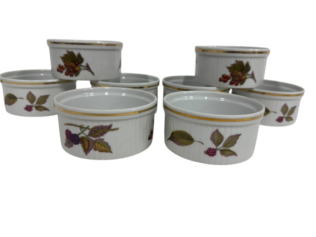 ROYAL WORCHESTER EVESHAM  SET OF 7 RAMIKINS (1 of 2)