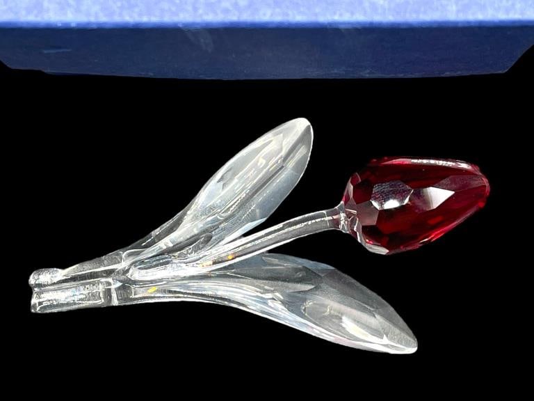 NEW! SWAROVSKI CRYSTAL RED TULIP 3.5": NEW! SWAROVSKI CRYSTAL RED TULIP 3.5" -NEW! NIB -APPROX 3.5" -JA 020725