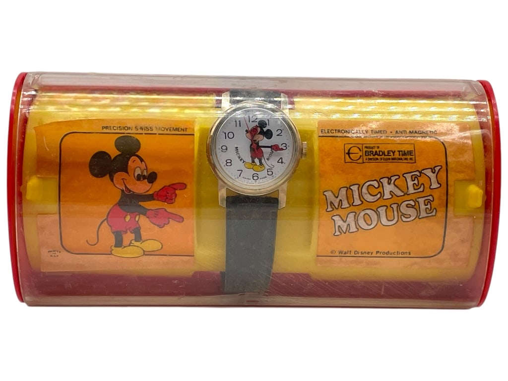 VINTAGE BRADLEY TIME MICKEY MOUSE WATCH (1 of 7)